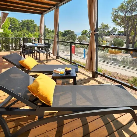 פארק נופש Medora Orbis Mobile Homes & Glamping פודגורה
