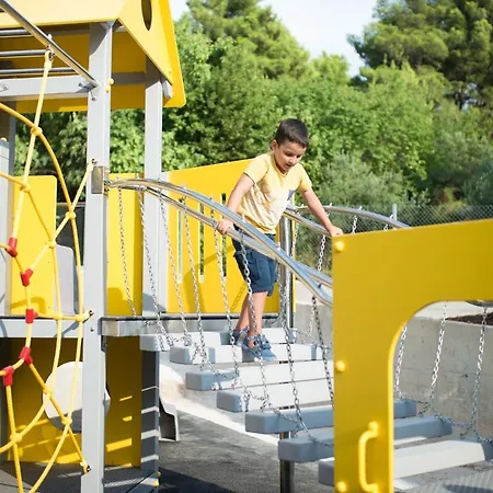 פארק נופש Medora Orbis Mobile Homes & Glamping פודגורה