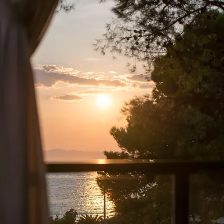 Medora Orbis Mobile Homes & Glamping بودغورا