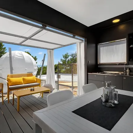 פארק נופש Medora Orbis Mobile Homes & Glamping פודגורה