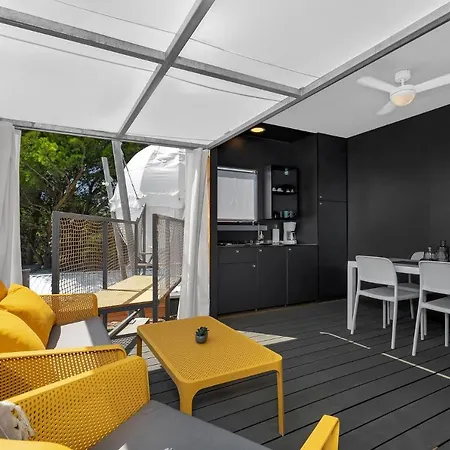 Medora Orbis Mobile Homes & Glamping