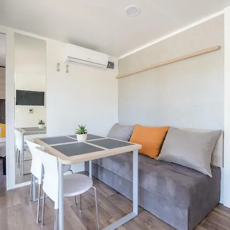 פארק נופש Medora Orbis Mobile Homes & Glamping 4*