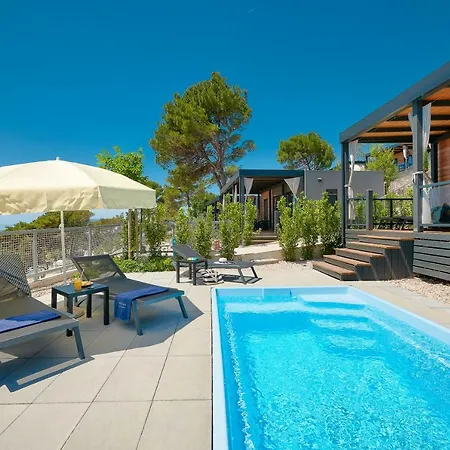 Medora Orbis Mobile Homes & Glamping 4* פודגורה