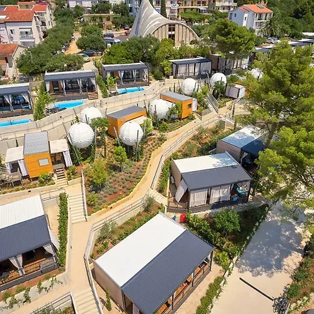 Medora Orbis Mobile Homes & Glamping פארק נופש פודגורה