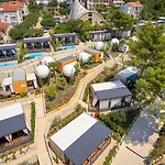 Medora Orbis Mobile Homes База отдыха Подгора