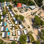 Medora Orbis Mobile Homes База отдыха