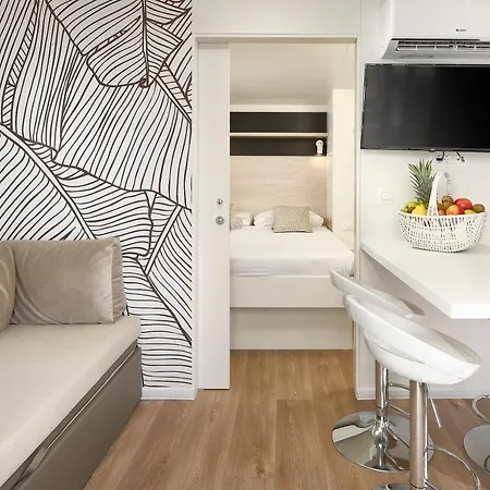 Medora Orbis Mobile Homes & Glamping 4* Podgora (Split-Dalmatia)