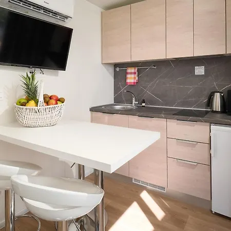 Medora Orbis Mobile Homes & Glamping Podgora (Split-Dalmatia)