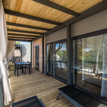 Medora Orbis Mobile Homes & Glamping Tatil parkı Podgora (Split-Dalmatia)
