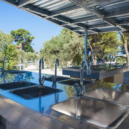 Medora Orbis Mobile Homes & Glamping Podgora (Split-Dalmatia)