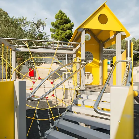 Kompleks wypoczynkowy Medora Orbis Mobile Homes & Glamping Podgora (Split-Dalmatia)