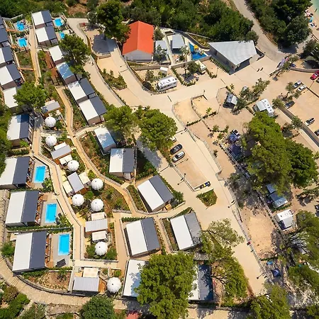 Medora Orbis Mobile Homes & Glamping Tatil parkı