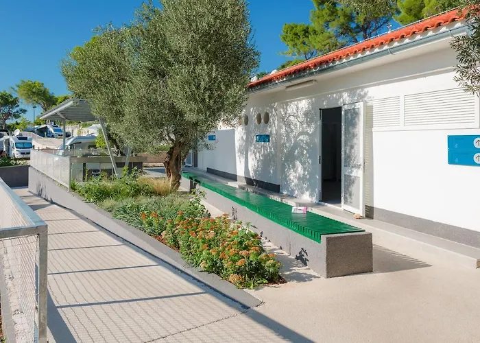 Medora Orbis Mobile Homes 4*