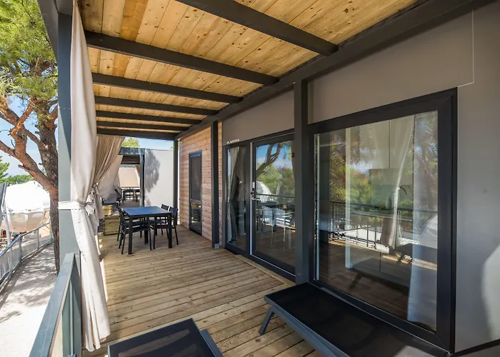 Medora Orbis Mobile Homes Üdülőpark Podgora